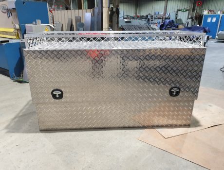 riva fabrication toolbox 460x350 1